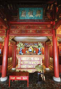 Royal Literature on Hue Royal Architecture